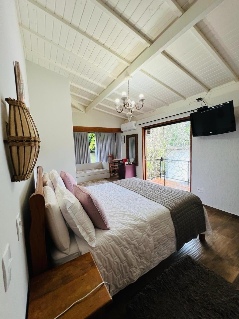 Pousada Villa Monte Verde มงชิแวร์จิ ภายนอก รูปภาพ