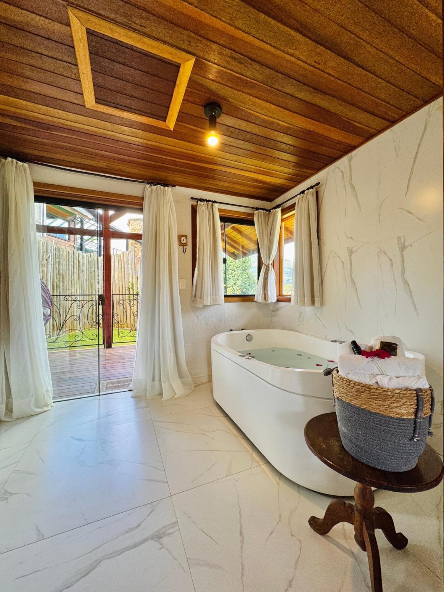 Pousada Villa Monte Verde มงชิแวร์จิ ภายนอก รูปภาพ